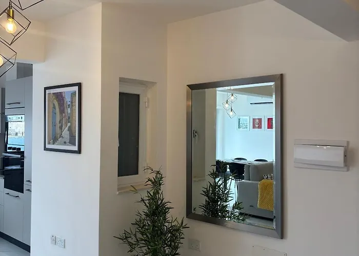 Coastline, Lovely Seafront